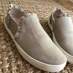 Kate Spade Suede Lilly Ruffle Slip On Sneaker. Size 9.5